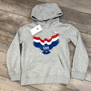 Nike USA Wrestling Eagle Kids Gray Hoodie NWT S (8)